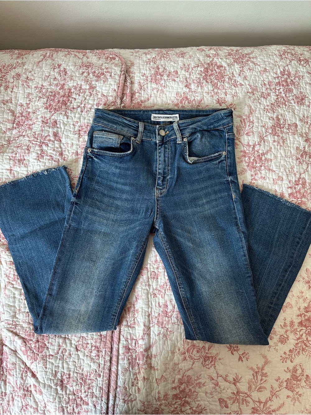 Zara cropped flare jeans size 6